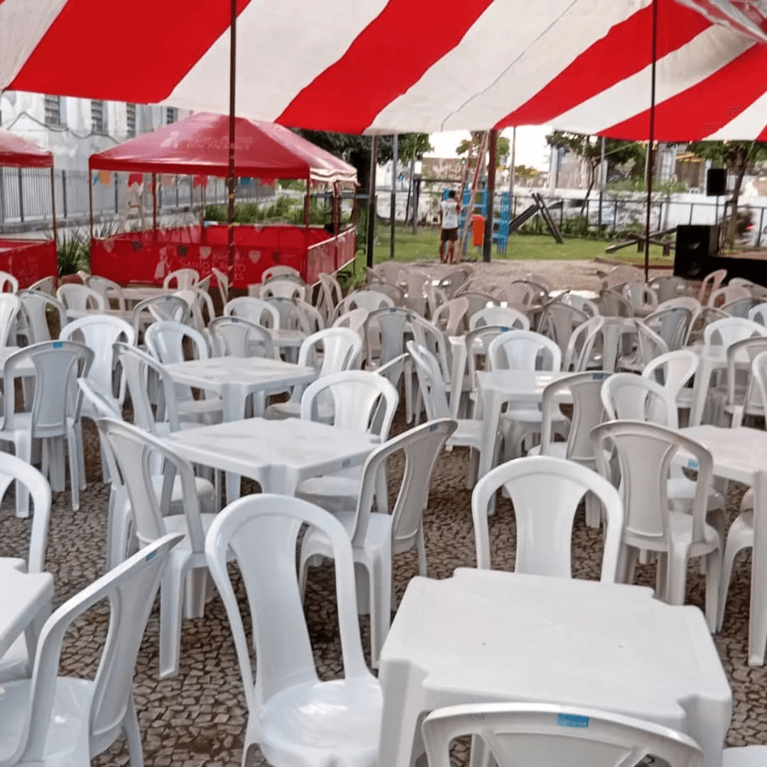 Evento montado com mesas e cadeiras da Top Locação